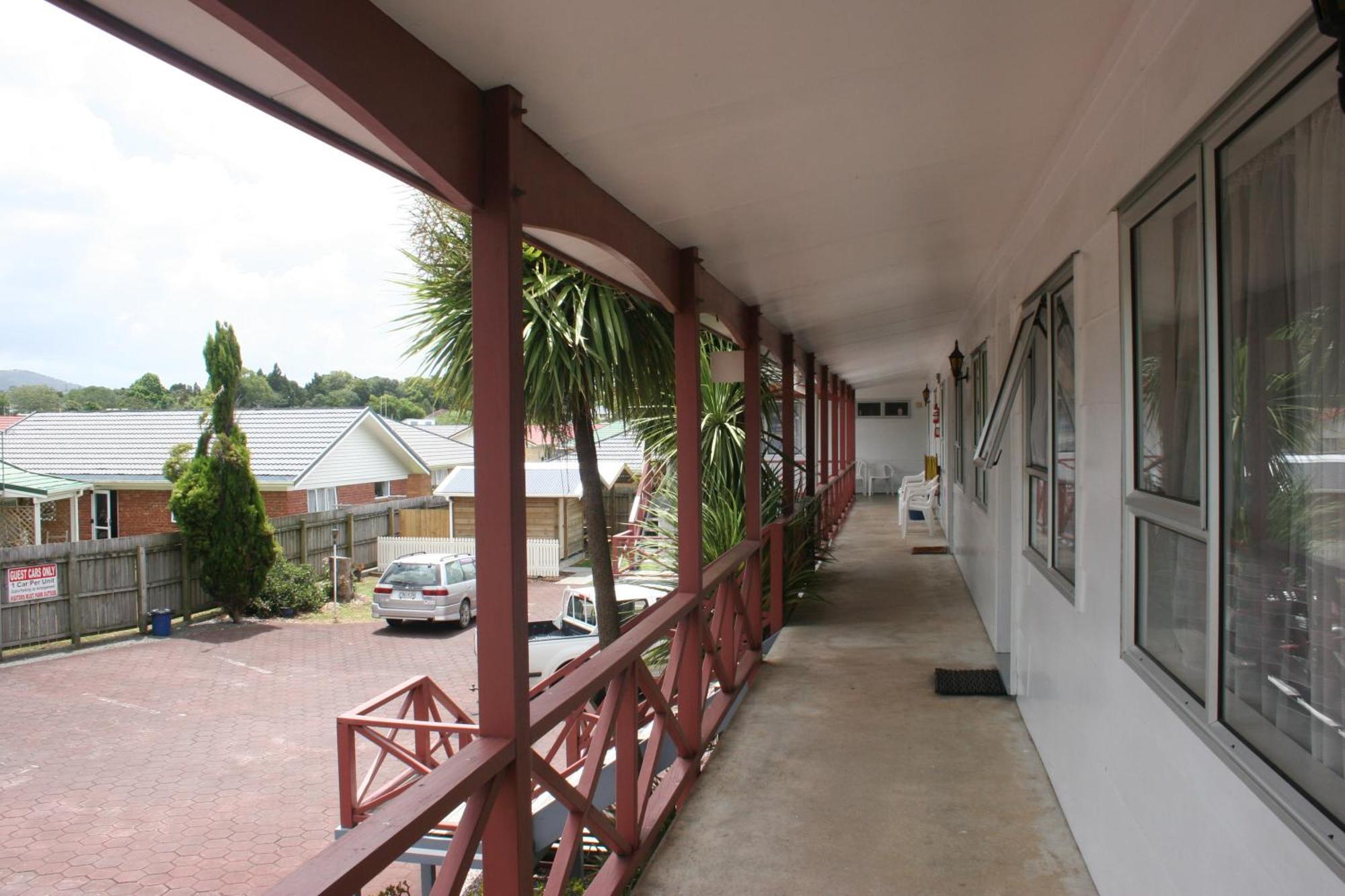 Burgundy Rose Motel Whangarei Exterior foto